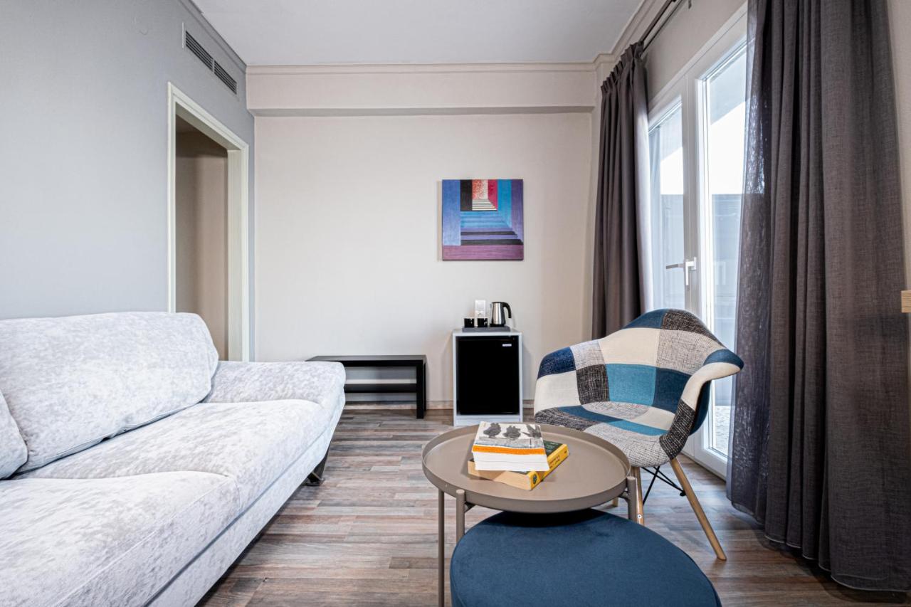 Riviera Hotel Xilókasztro Kültér fotó